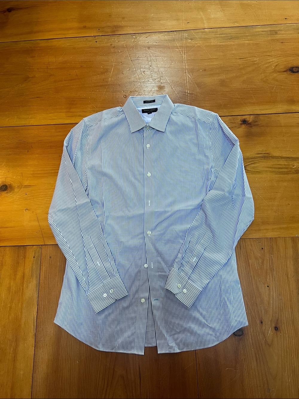 EUC Banana Republic Grant fit men’s dress shirt size Large